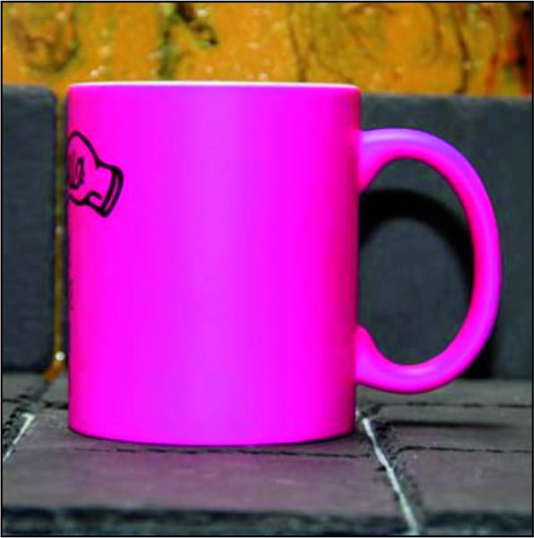 Neontasse mit Spruch "EINE PRISE FICK DICH"